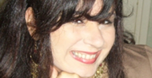 Interview d'Agnès Abécassis, auteur de  Au secours, il veut m'épouser ! 